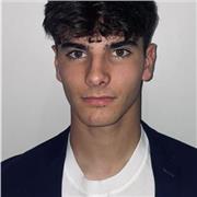 Profesor de fútbol, mejorar el rendimiento futbolístico, tanto físicamente como técnicamente.